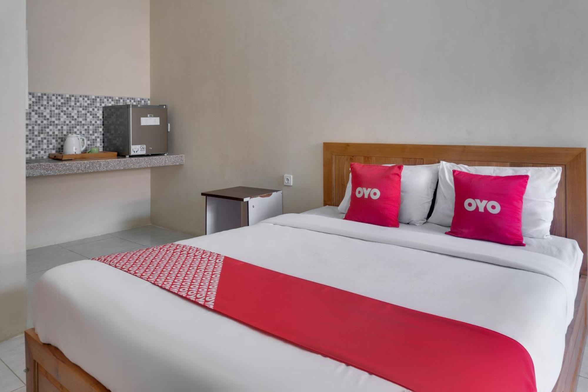 Super Oyo 1579 Kate'El Inn Banyuwangi  Exterior foto