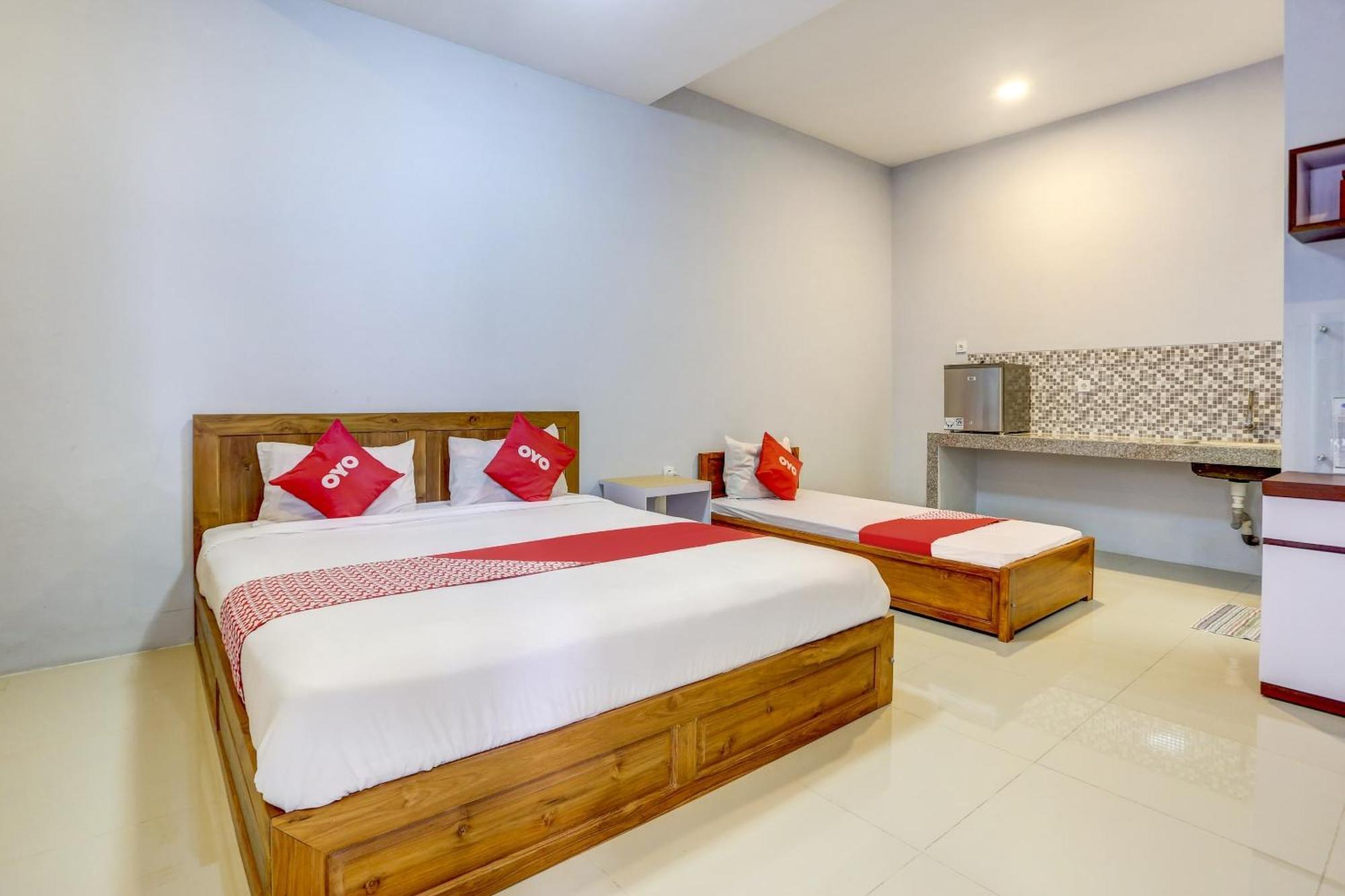 Super Oyo 1579 Kate'El Inn Banyuwangi  Exterior foto