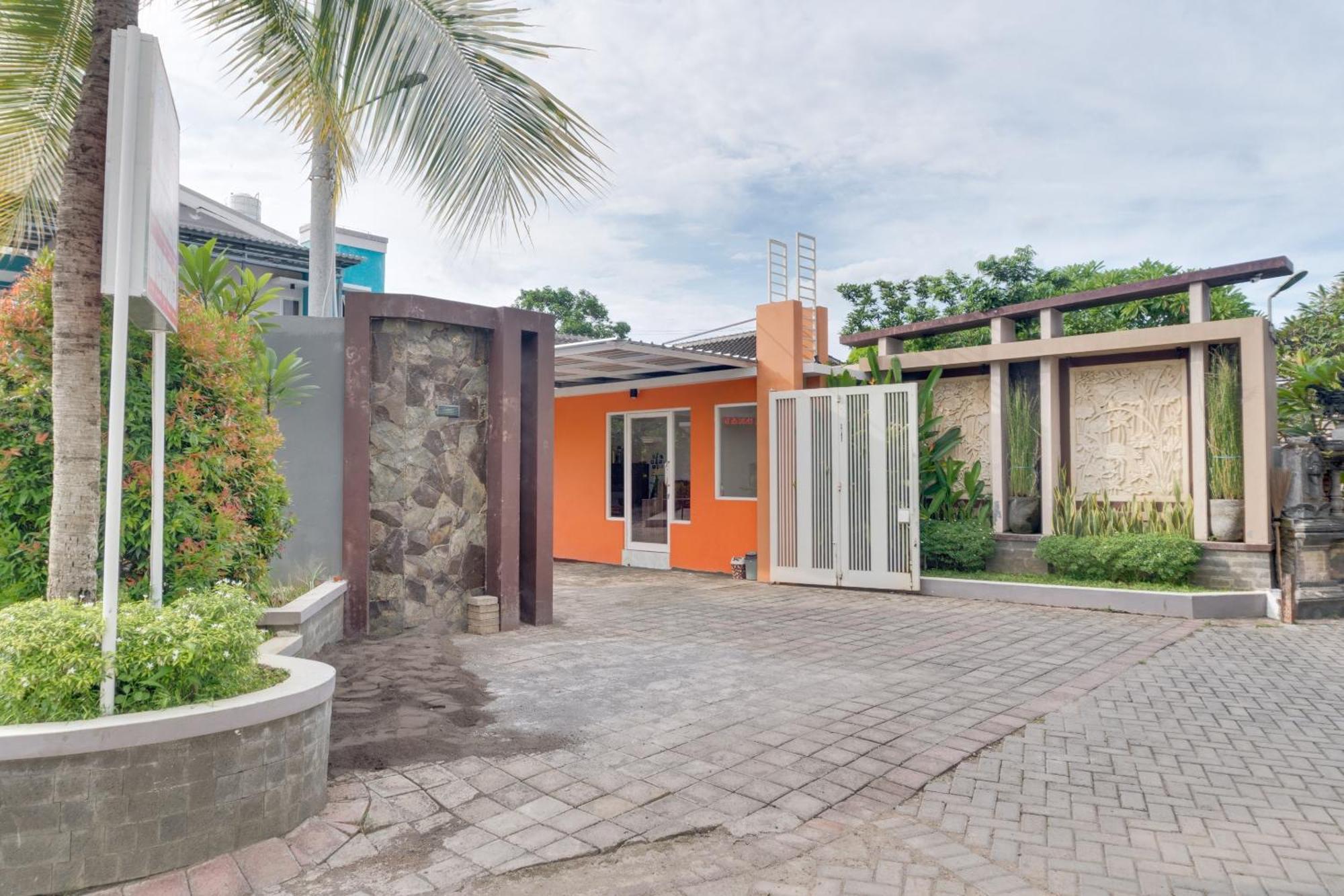 Super Oyo 1579 Kate'El Inn Banyuwangi  Exterior foto